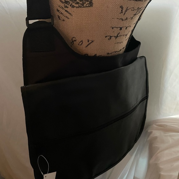 AXIZ GROUP MESSENGER BAG OR MANBAG - Picture 3 of 6